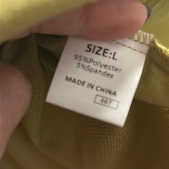 Chic Green Long Sleeve Button blouse - Picture 7 of 8